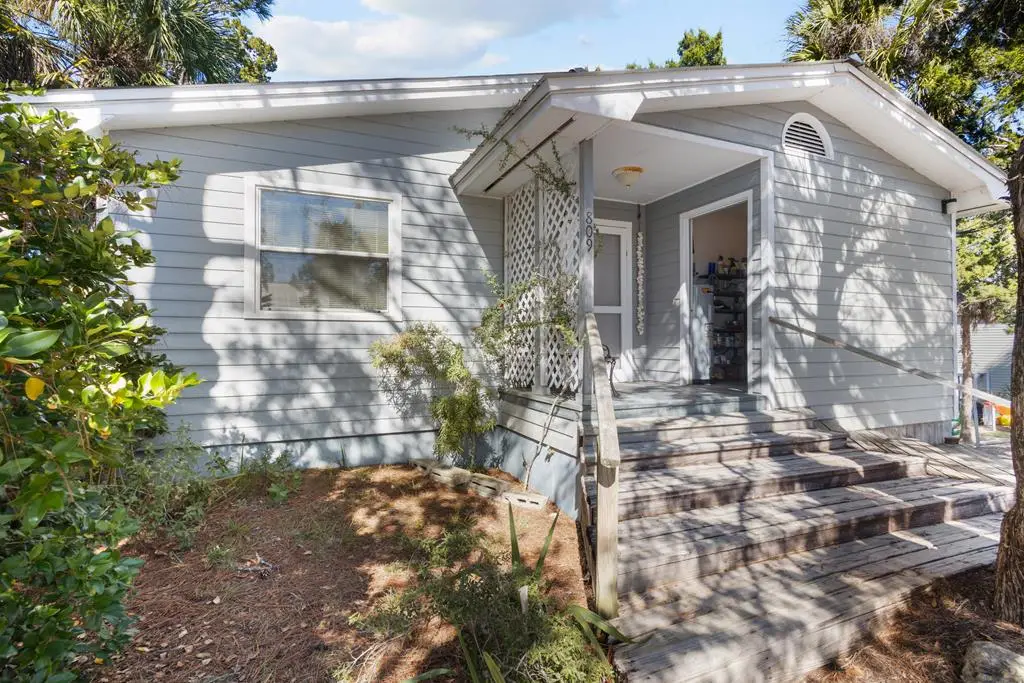 809 7th St, Cedar Key, FL 32625 - #1