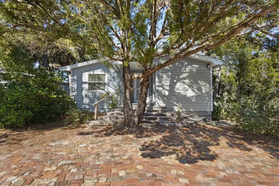 809 7th St, Cedar Key, FL 32625 - #2