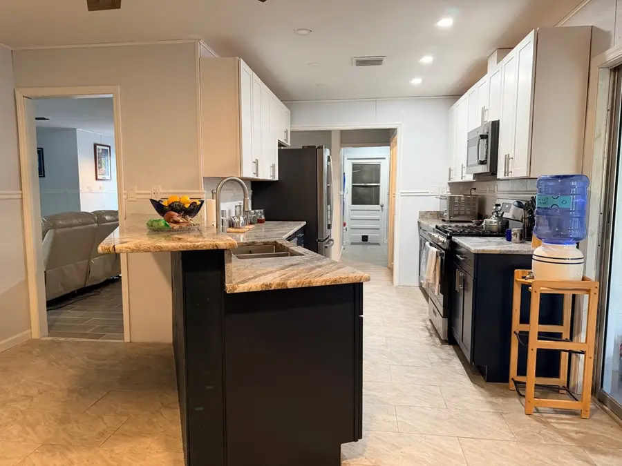 12 Palm Dr, Yankeetown, FL 34498 - #3