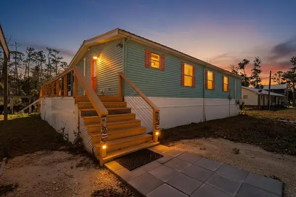 1306 NE Palm St, Steinhatchee, FL 32359