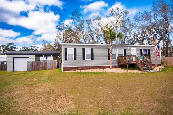 517 NE Hwy 51, Steinhatchee, FL 32359