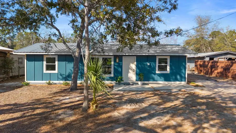 203 NE Fifth Ave, Steinhatchee, FL 32359 - #3