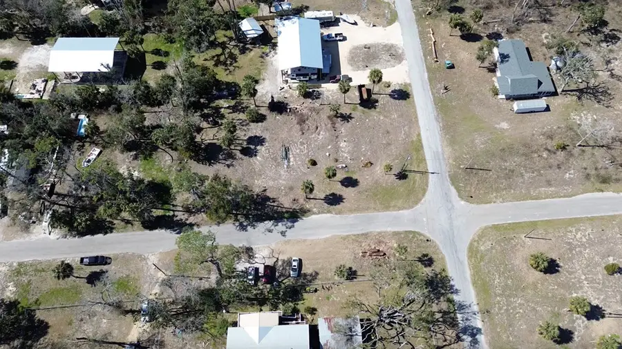 319 NW Stephens St, Steinhatchee, FL 32359 - #2