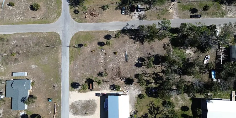 319 NW Stephens St, Steinhatchee, FL 32359 - #3