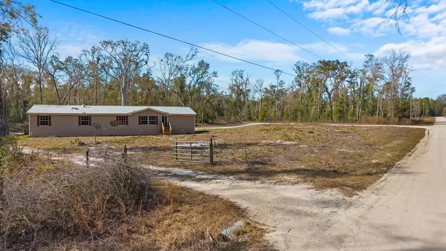 605 NE 219th Ave, Old Town, FL 32680 - #2