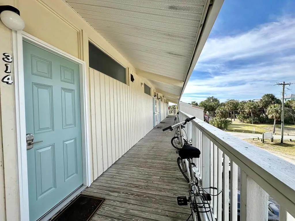 82 2nd St #314, Cedar Key, FL 32625 - #1