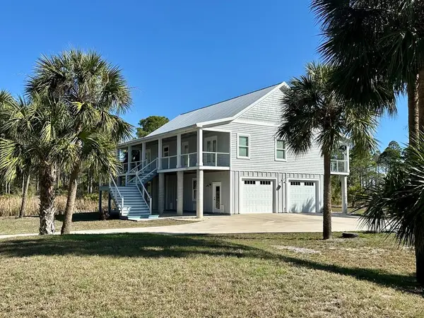 10131 SW 153rd Ter, Cedar Key, FL 32625