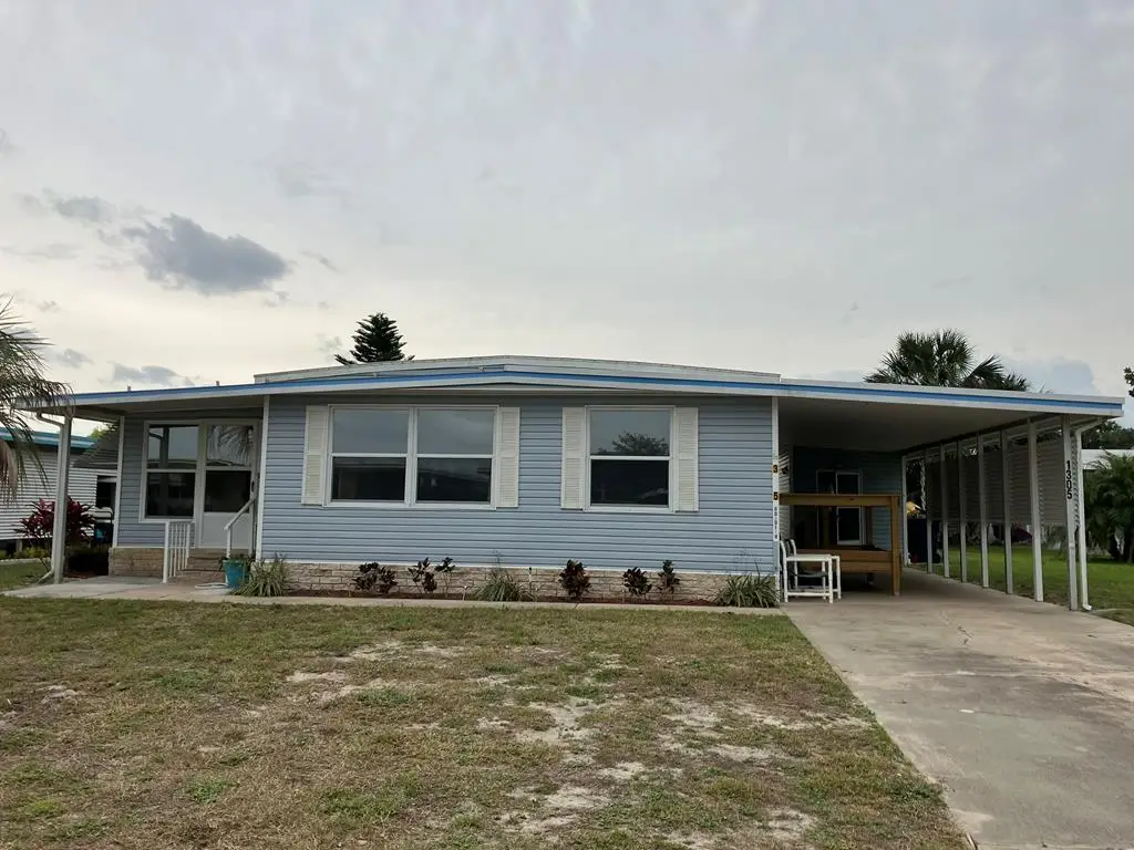 1305 Mohawk Circle, Tavares, FL 32778 - #1