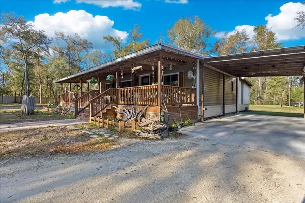 5850 NW 50th St, Bell, FL 32619