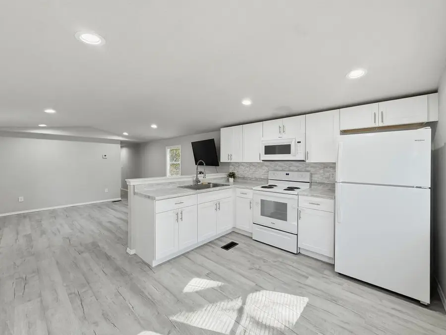 7370 NW 166th St, Trenton, FL 32693 - #2