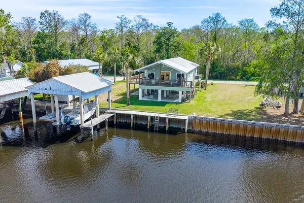 364 SE 256th St, Suwannee, FL 32692