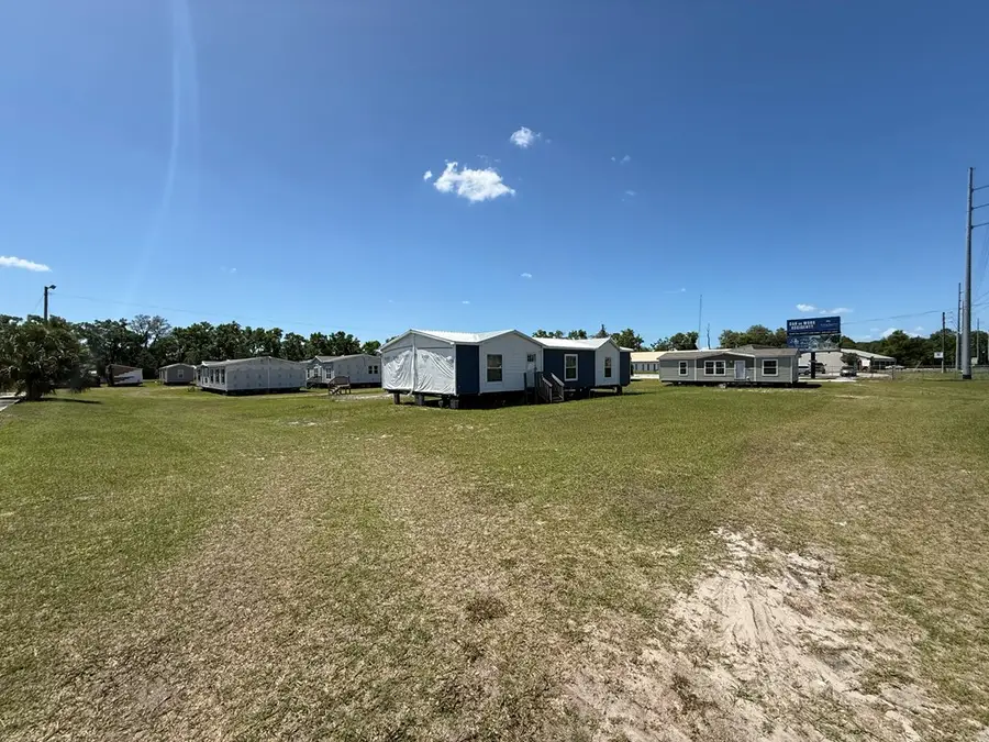 N Wade St, Trenton, FL 32693 - #2