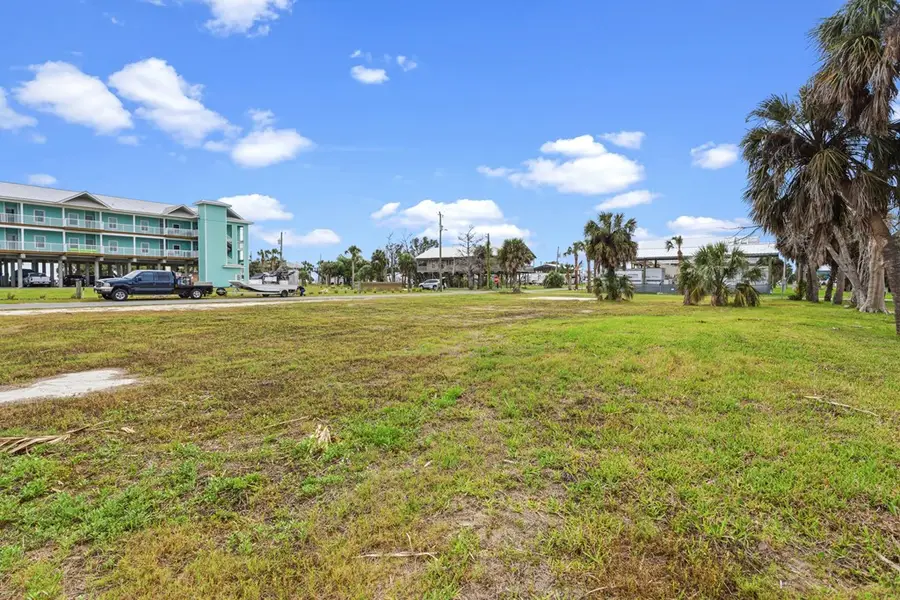 58 W 10th Ave, Horseshoe Beach, FL 32648 - #2
