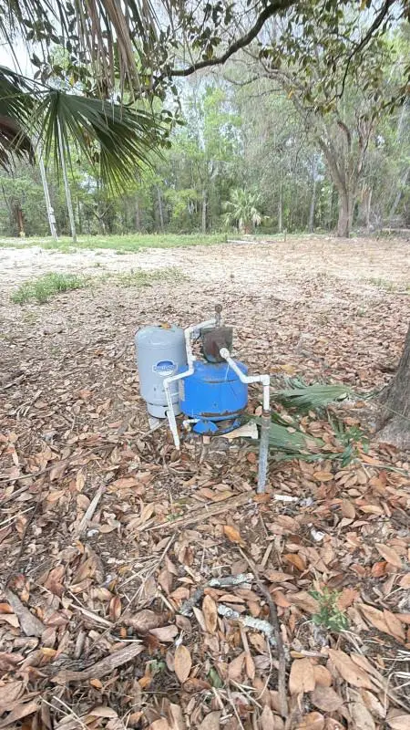 685 102nd Ave, Old Town, FL 32680