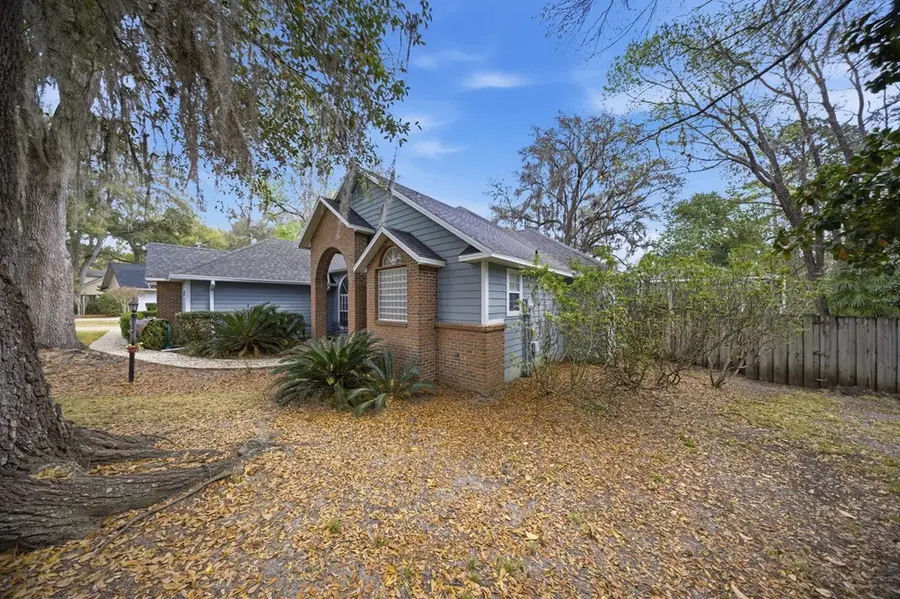 1725 NW 113th Dr, Gainesville, FL 32606 - #2