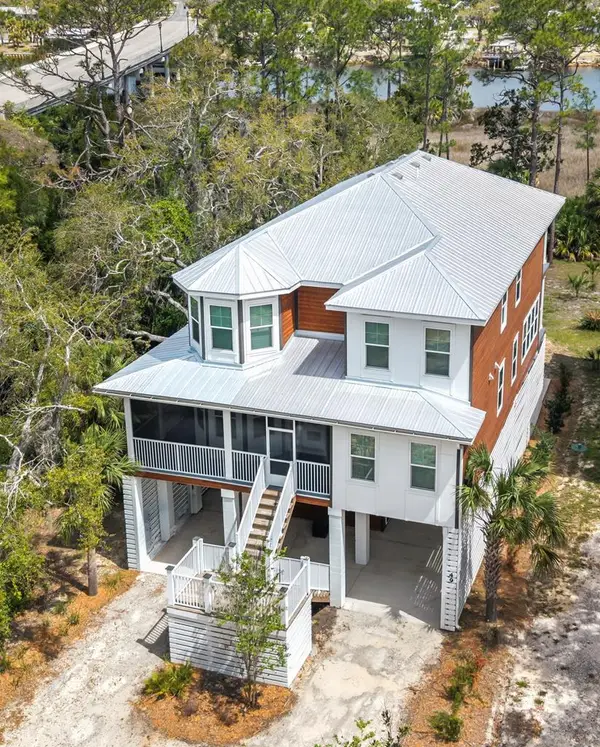 49 279th Ave, Steinhatchee, FL 32359