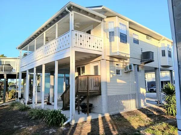 159 SE 245th St, Old Town, FL 32680