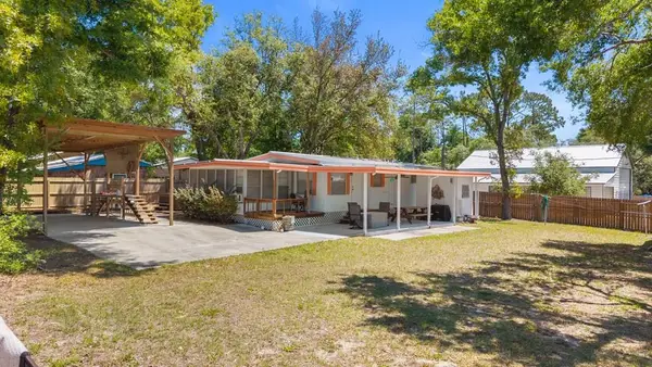 1201 NE 2nd Ave, Steinhatchee, FL 32359