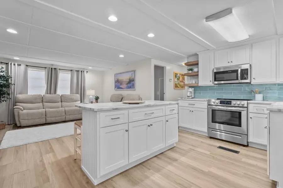 1201 NE 2nd Ave, Steinhatchee, FL 32359 - #2