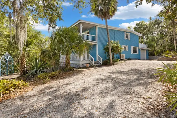 12530 Merle Ave, Cedar Key, FL 32625