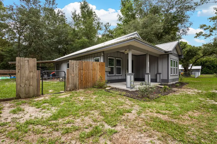 1100 SW 6th Ave, Trenton, FL 32693 - #2