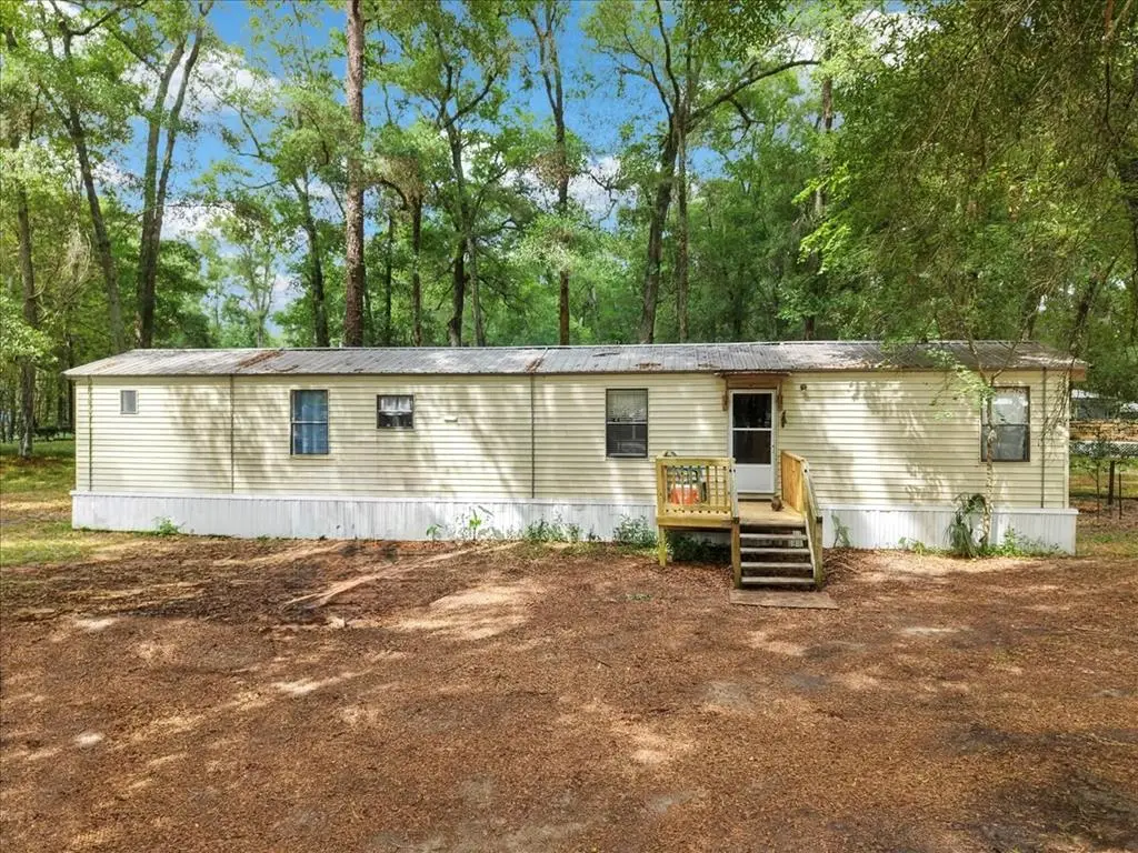 901 NE Eleventh Ave, Trenton, FL 32693 - #1