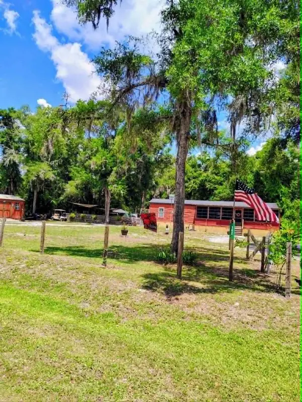 142 NE 565th St, Old Town, FL 32680
