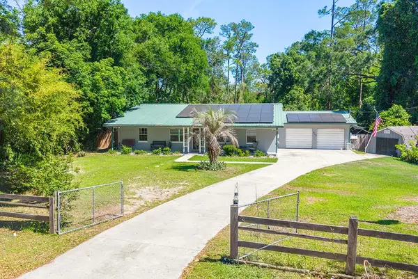 917 SW 2nd Ave, Trenton, FL 32626