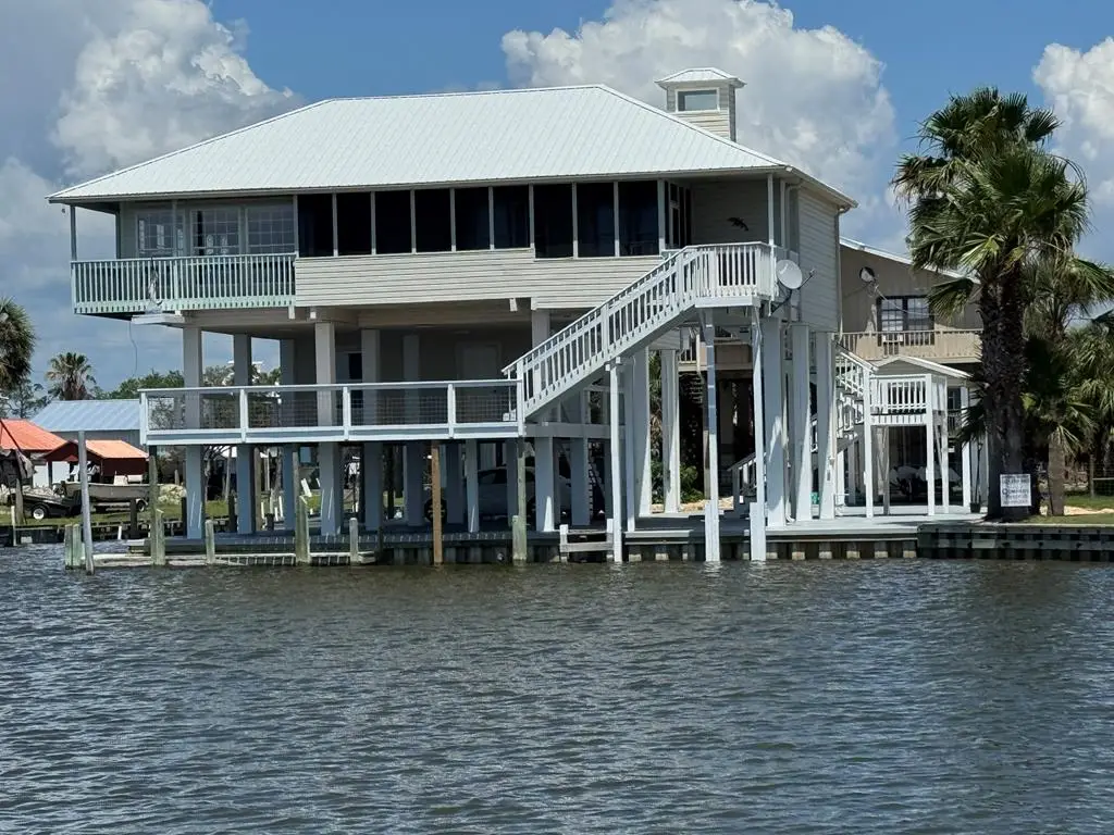 258 W 7th Ave, Horseshoe Beach, FL 32648 - #1