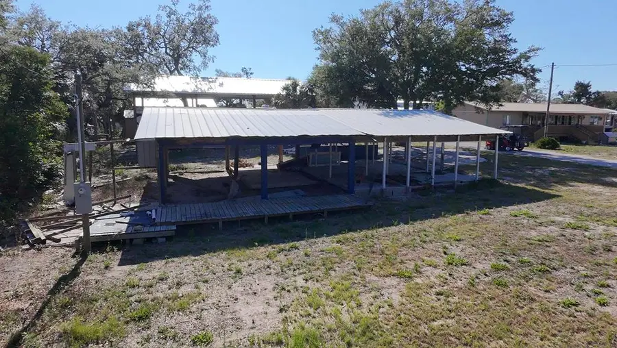 122 E 5th Ave, Horseshoe Beach, FL 32648 - #3