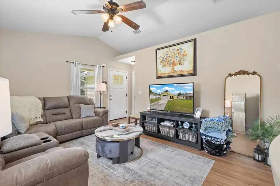 308 SW 2nd Ave, Chiefland, FL 32626 - #2