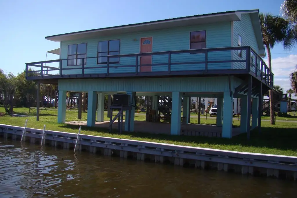 103 W 4th Ave, Horseshoe Beach, FL 32648 - #1