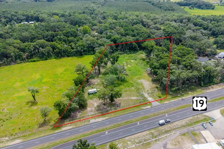 14621 NW Hwy 19, Chiefland, FL 32626 - #2