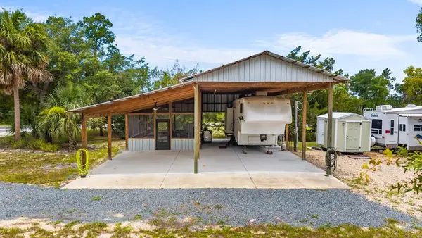 1801 Oak Ave, Steinhatchee, FL 32359