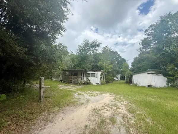 1111 NE 808th St, Old Town, FL 32680