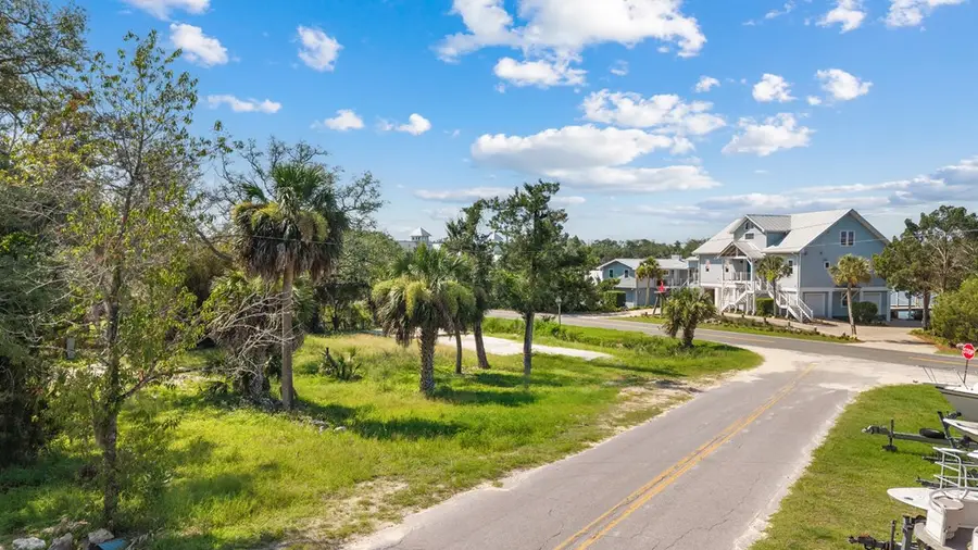 314 SE Twelfth St, Steinhatchee, FL 32359 - #3