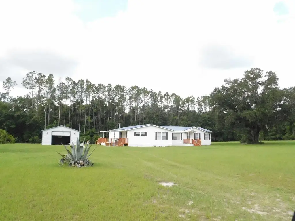 5571 39th St, Trenton, FL 32693 - #1