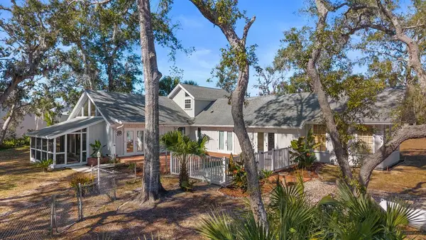 1314 NE First Ave, Steinhatchee, FL 32359