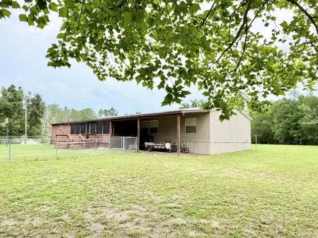 4689 NW 26th St, Bell, FL 32619 - #2