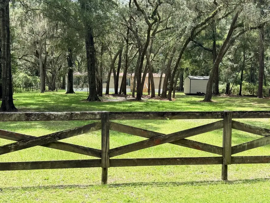 7280 NW 163rd Pl, Trenton, FL 32693 - #2