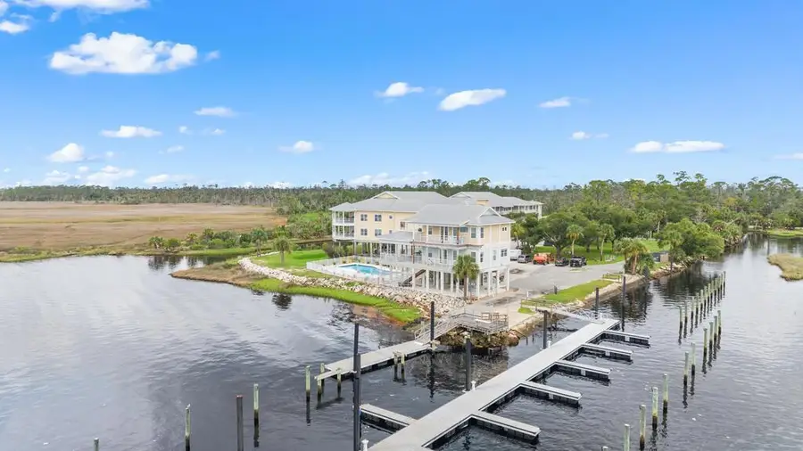322 NW Second Ave #Penthouse, Steinhatchee, FL 32359 - #2