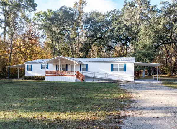 1366 SW Central, Ft. White, FL 32038