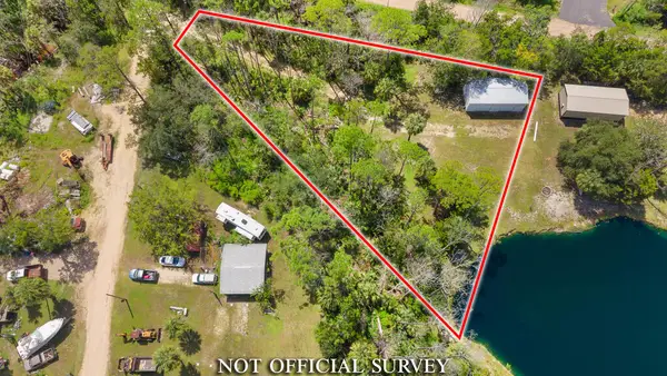 8 NE Fourth St, Steinhatchee, FL 32359