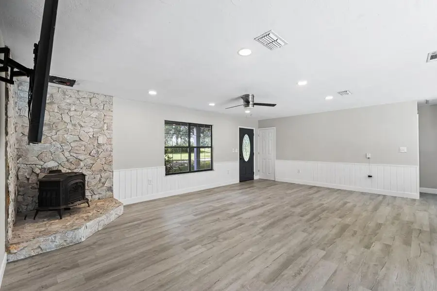 1869 SW 32nd Pl, Bell, FL 32619 - #3