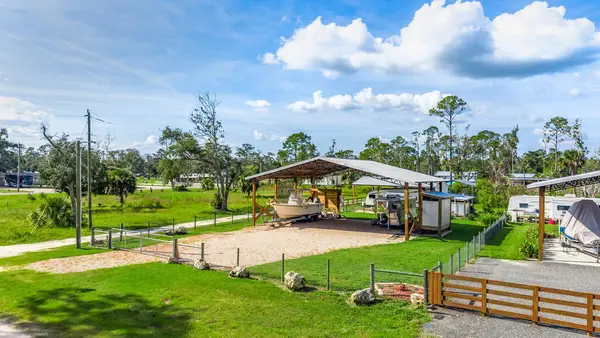 107 NW Fifth Ave, Steinhatchee, FL 32359