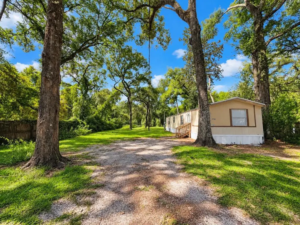 16624 NW 85th Ter, Fanning Springs, FL 32693 - #1