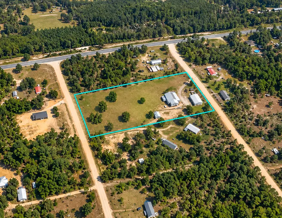 5950 NE 107th Ct, Bronson, FL 32621 - #3