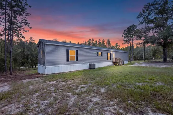 6038 NW 17th Ct, Bell, FL 32619