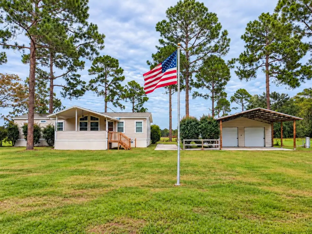 10190 SE County Road 319, Trenton, FL 32693 - #1