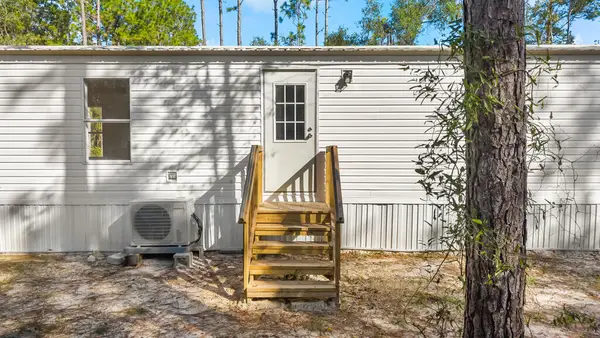1655 NW 65th St, Bell, FL 32619